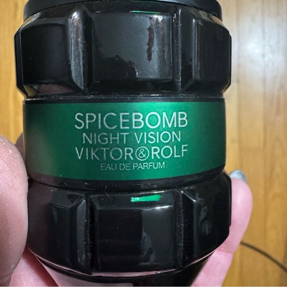 Viktor & Rolf Spicebomb Night Vision - Picture 5 of 5